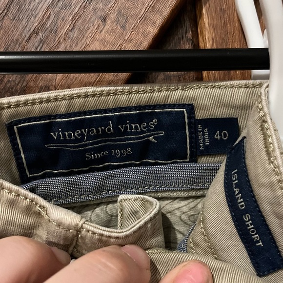 Vineyard vines men's 7" surfside chino tan shorts size 40 EUC - Picture 5 of 7